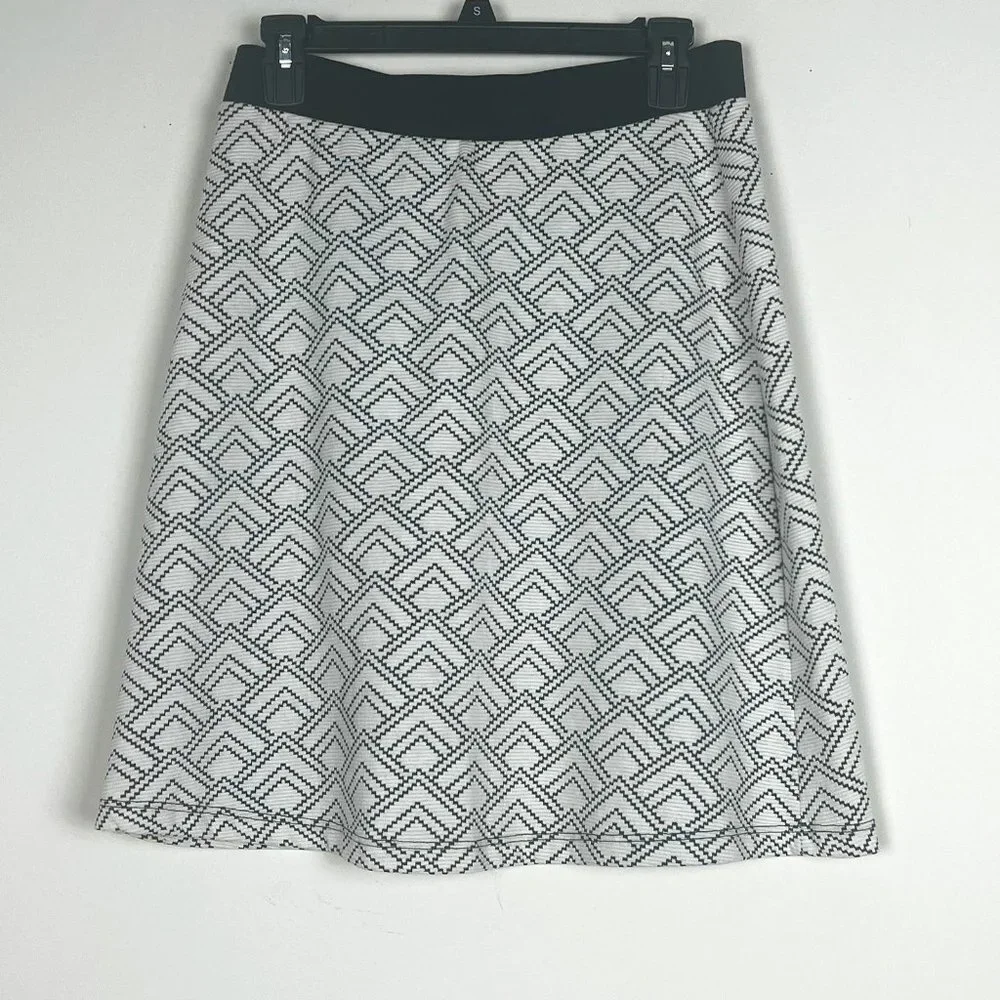 2/$30 Gilli Shelly Printed A Line Skirt M NWT